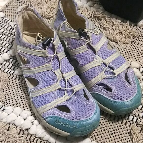 Speedo waterproof walking shoes  - Picture 1 of 9